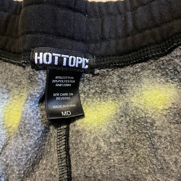 Hot Topic Lounge Shorts - Picture 8 of 8